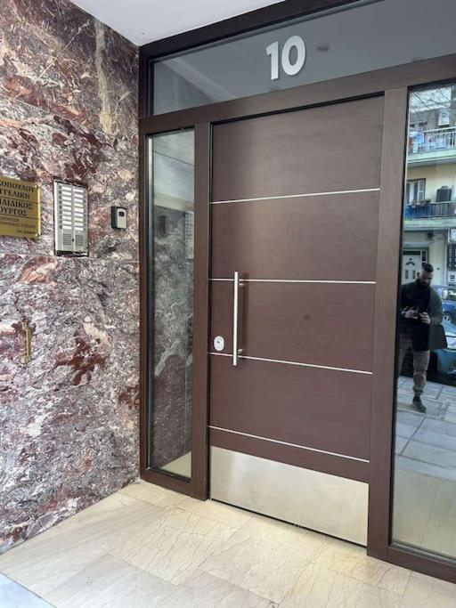 Ifestionos 2-Bedroom Apartment Солун Екстериор снимка